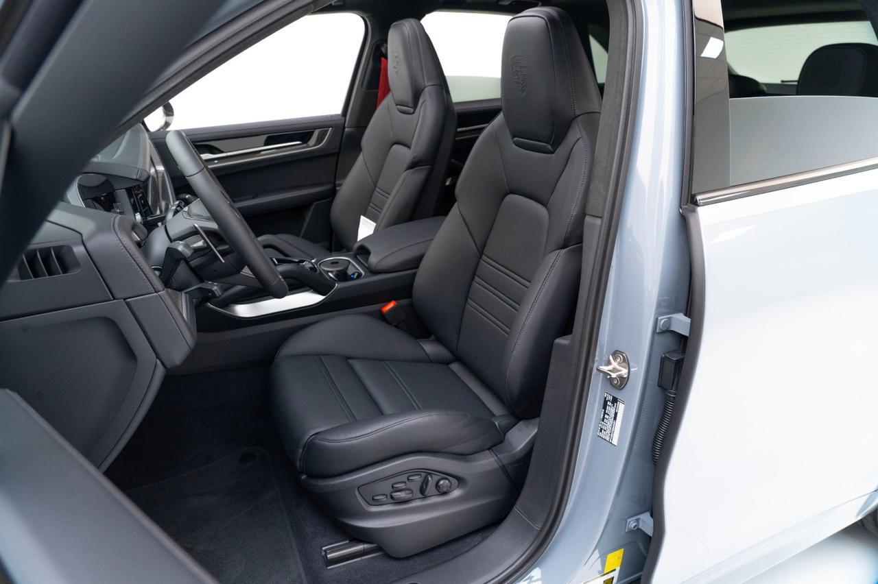 2025 Porsche Cayenne GTS Pompano Beach FL