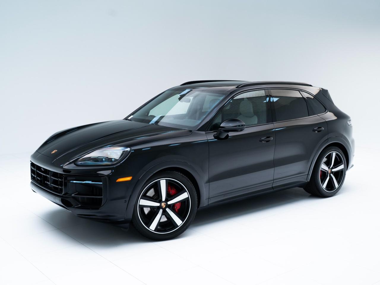 2025 Porsche Cayenne GTS