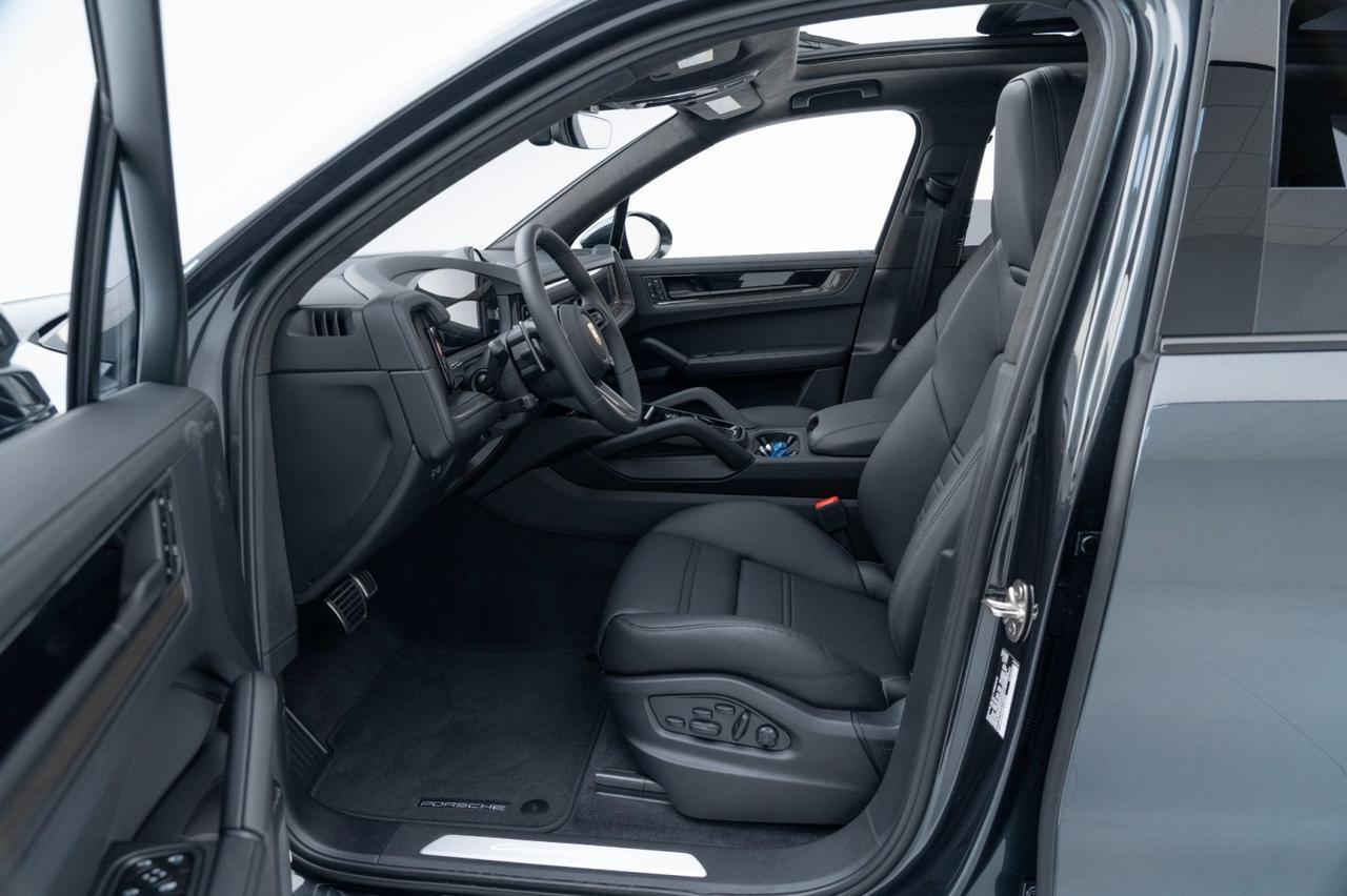 2025 Porsche Cayenne GTS Pompano Beach FL