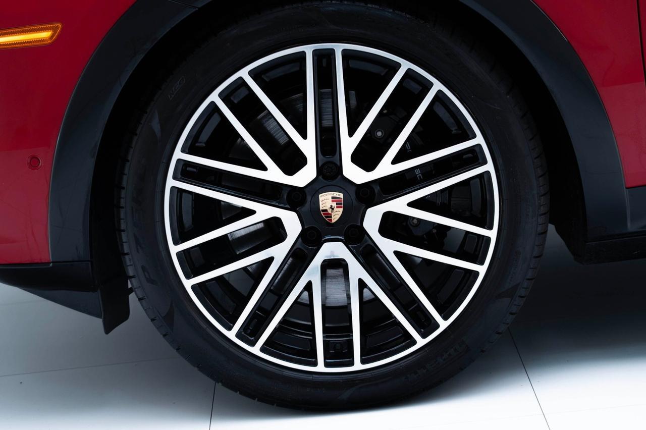 2025 Porsche Cayenne GTS Pompano Beach FL