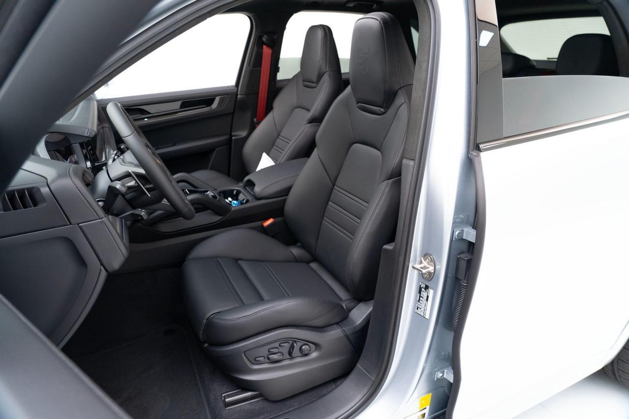 2025 Porsche Cayenne GTS Pompano Beach FL