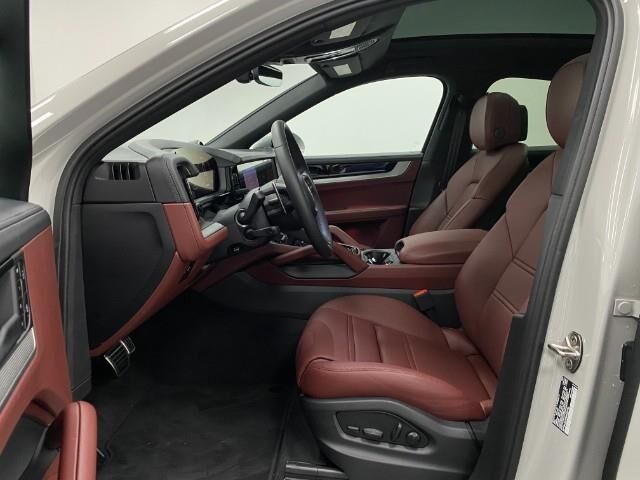 2025 Porsche Cayenne S Appleton WI