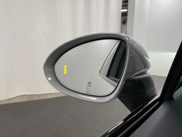 2025 Porsche Cayenne S Appleton WI