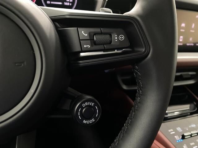 2025 Porsche Cayenne S Appleton WI