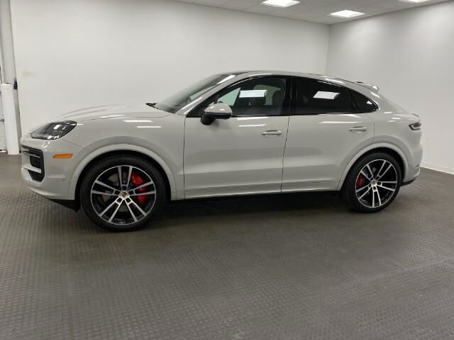 2025 Porsche Cayenne S Appleton WI