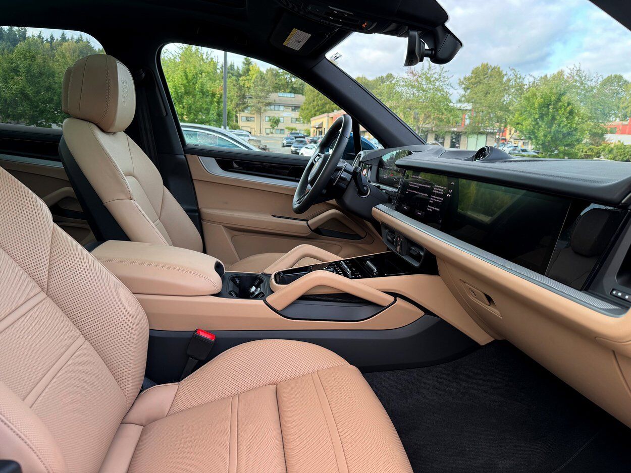 2025 Porsche Cayenne S Bellevue WA