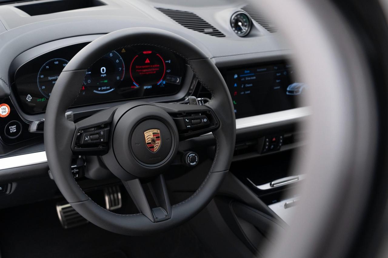 2025 Porsche Cayenne S E-Hybrid Coupe Pompano Beach FL