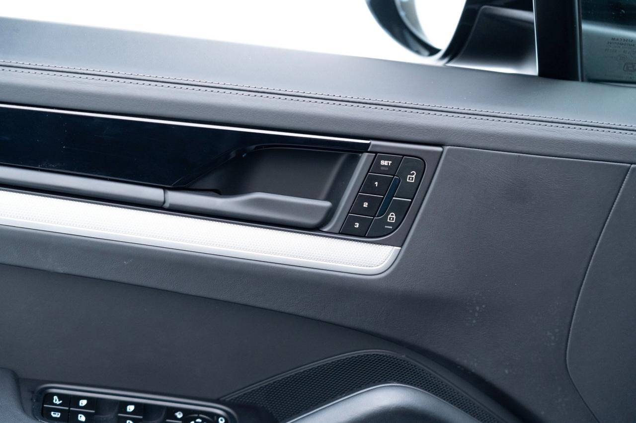 2025 Porsche Cayenne S E-Hybrid Coupe Pompano Beach FL