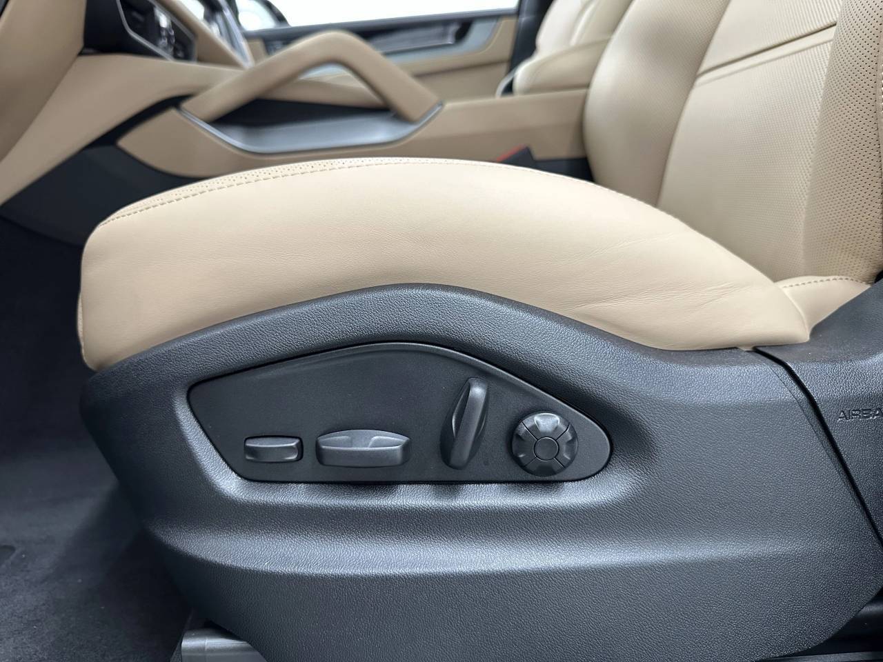 2025 Porsche Cayenne S E-Hybrid Newark DE