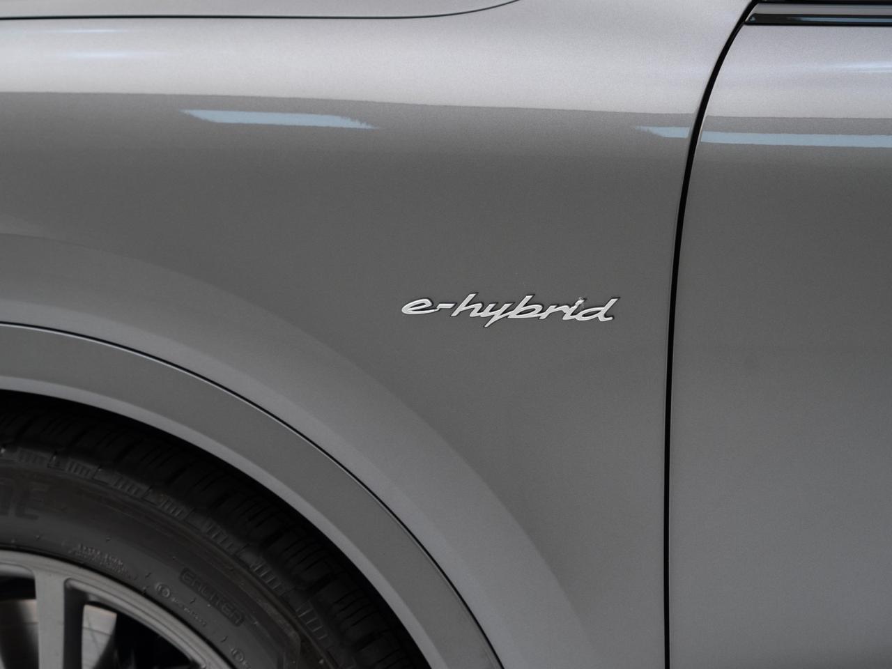 2025 Porsche Cayenne S E-Hybrid Pompano Beach FL