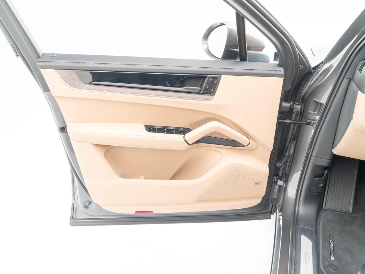 2025 Porsche Cayenne S E-Hybrid Pompano Beach FL