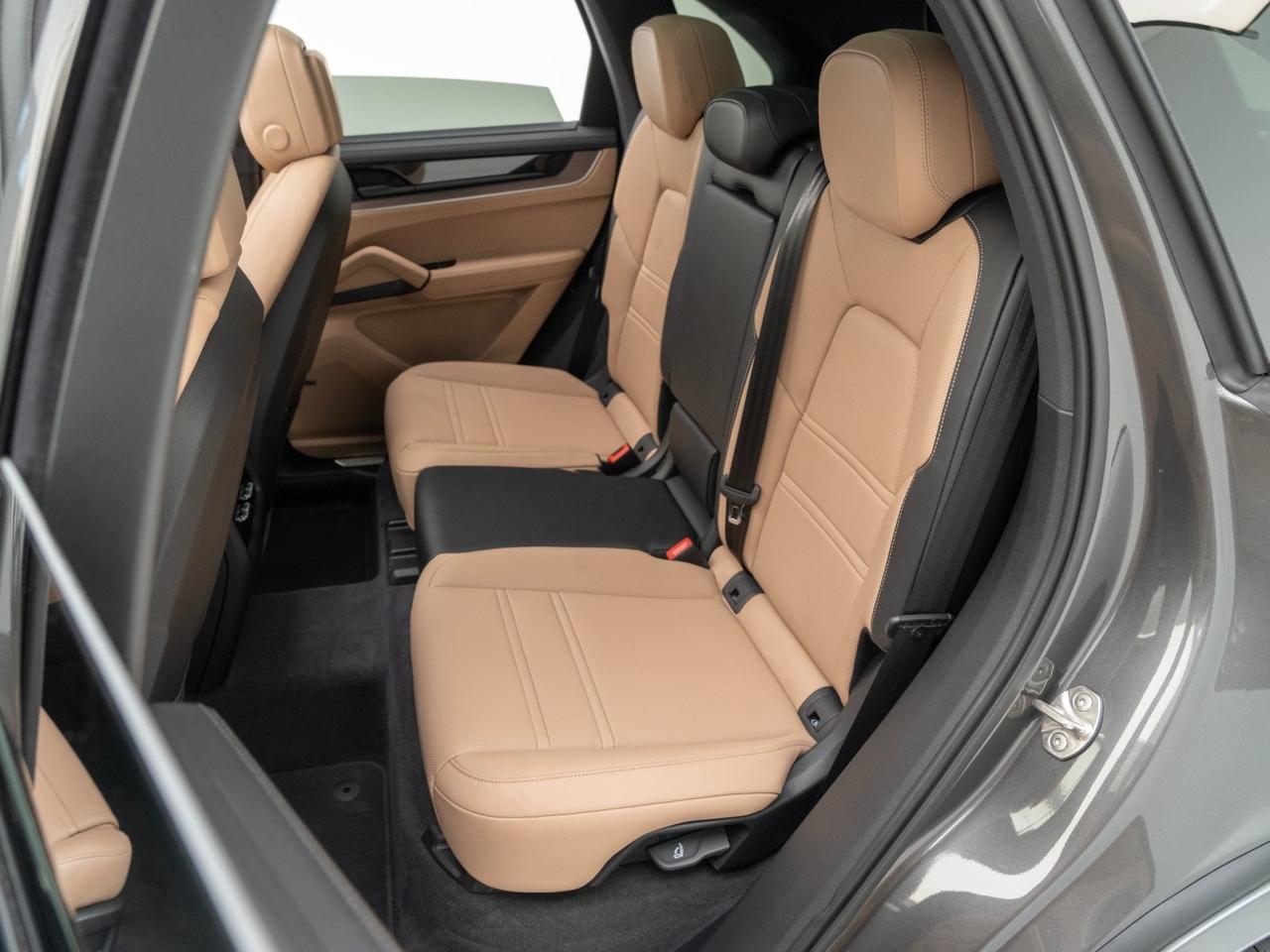 2025 Porsche Cayenne S E-Hybrid Pompano Beach FL