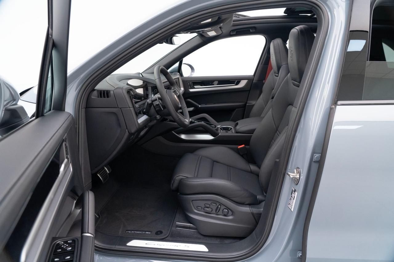 2025 Porsche Cayenne S E-Hybrid Pompano Beach FL