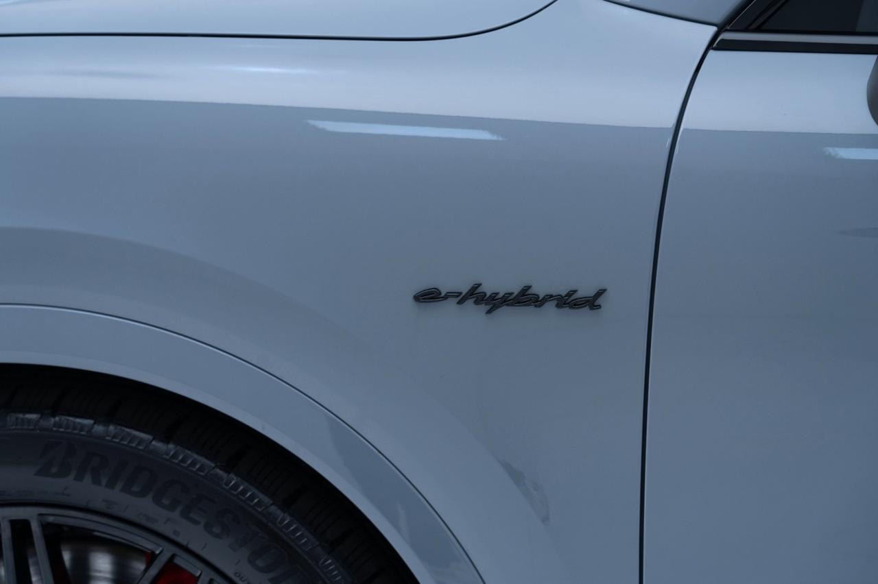 2025 Porsche Cayenne S E-Hybrid Pompano Beach FL