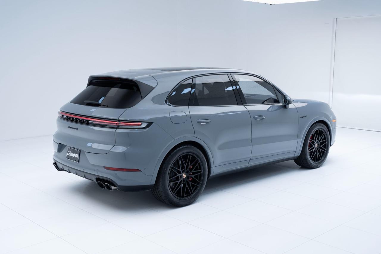 2025 Porsche Cayenne S E-Hybrid Pompano Beach FL
