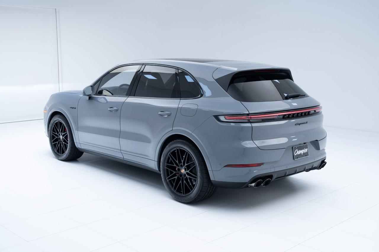 2025 Porsche Cayenne S E-Hybrid Pompano Beach FL