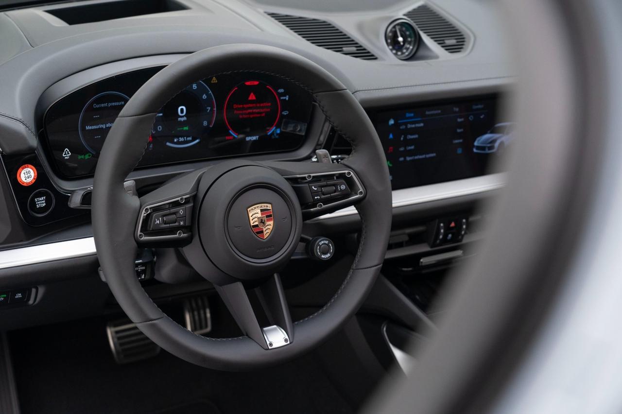 2025 Porsche Cayenne S E-Hybrid Pompano Beach FL