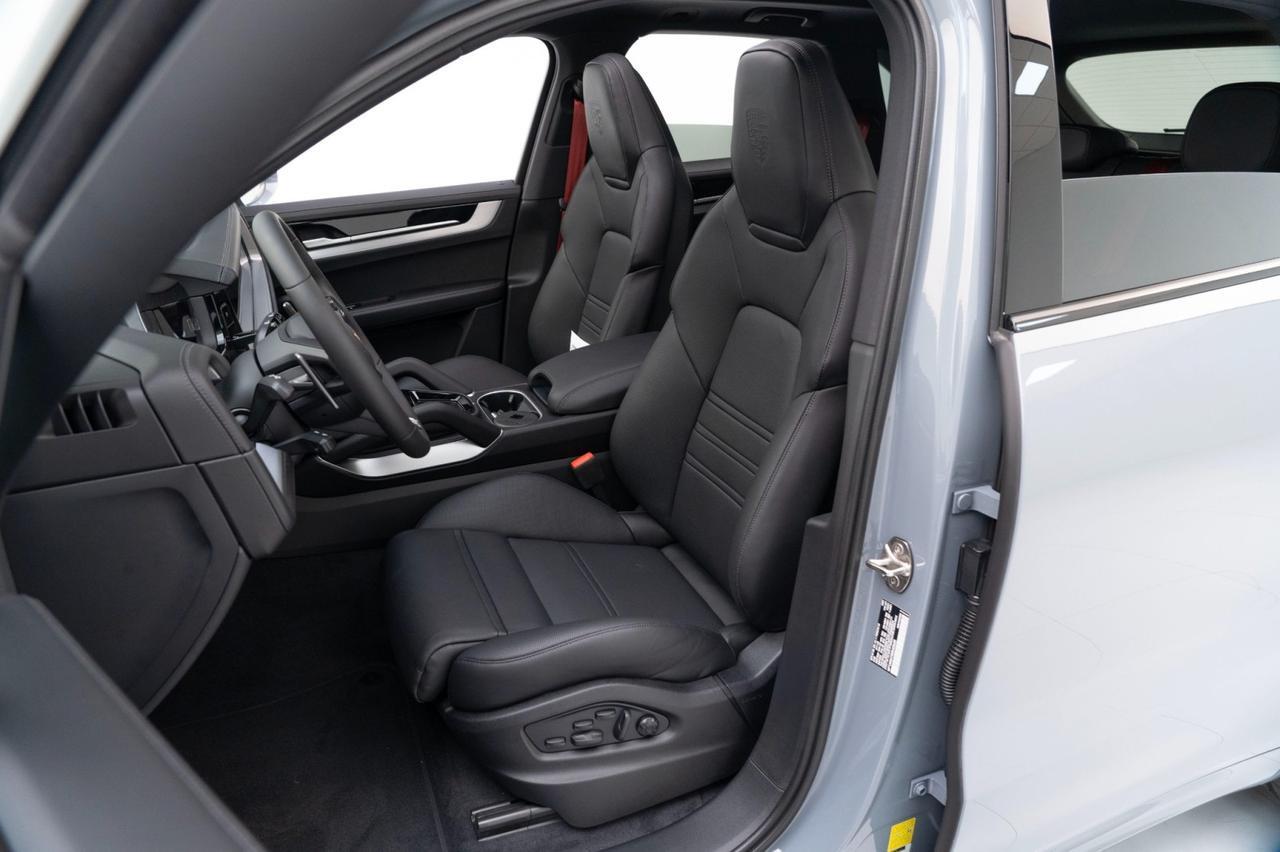 2025 Porsche Cayenne S E-Hybrid Pompano Beach FL