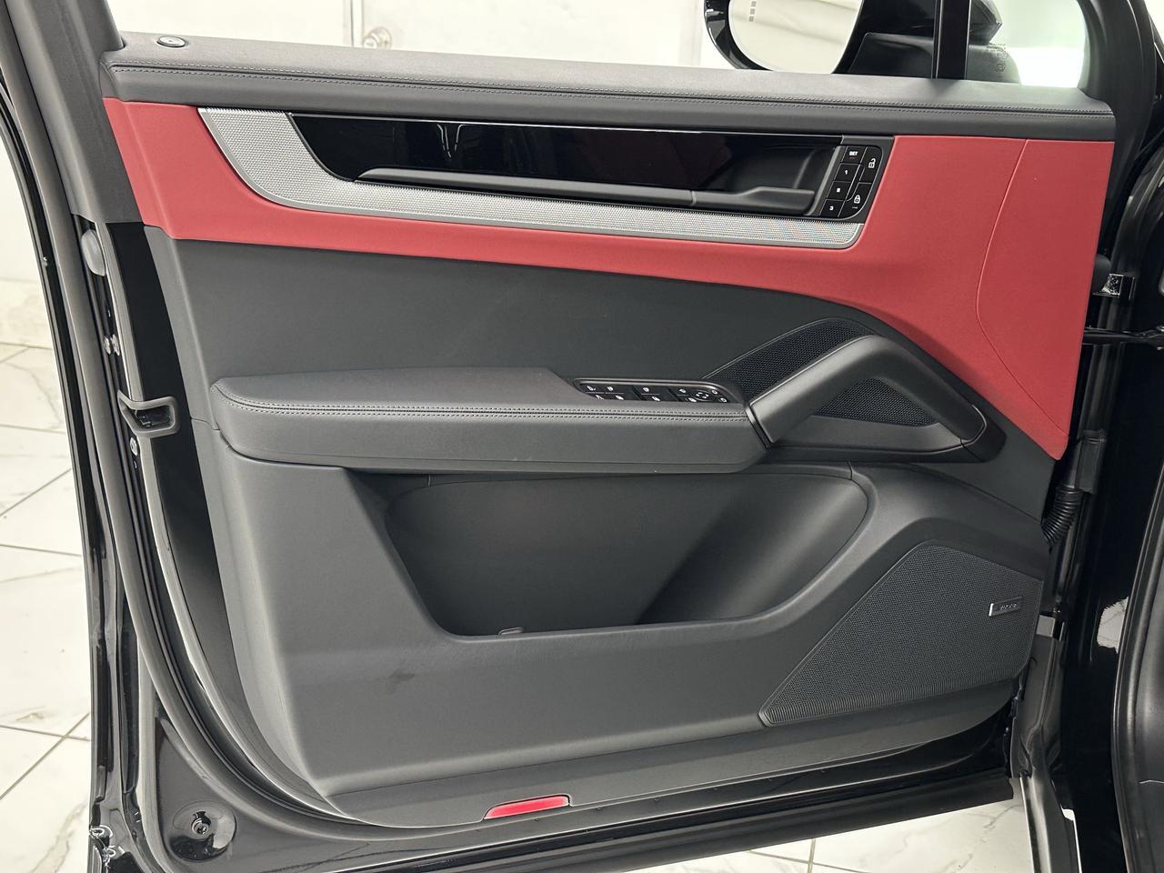 2025 Porsche Cayenne S Newark DE