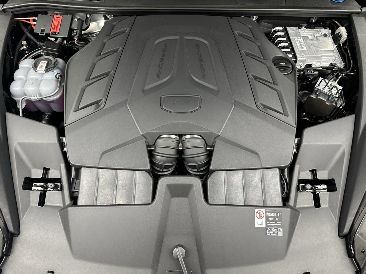 2025 Porsche Cayenne S Newark DE