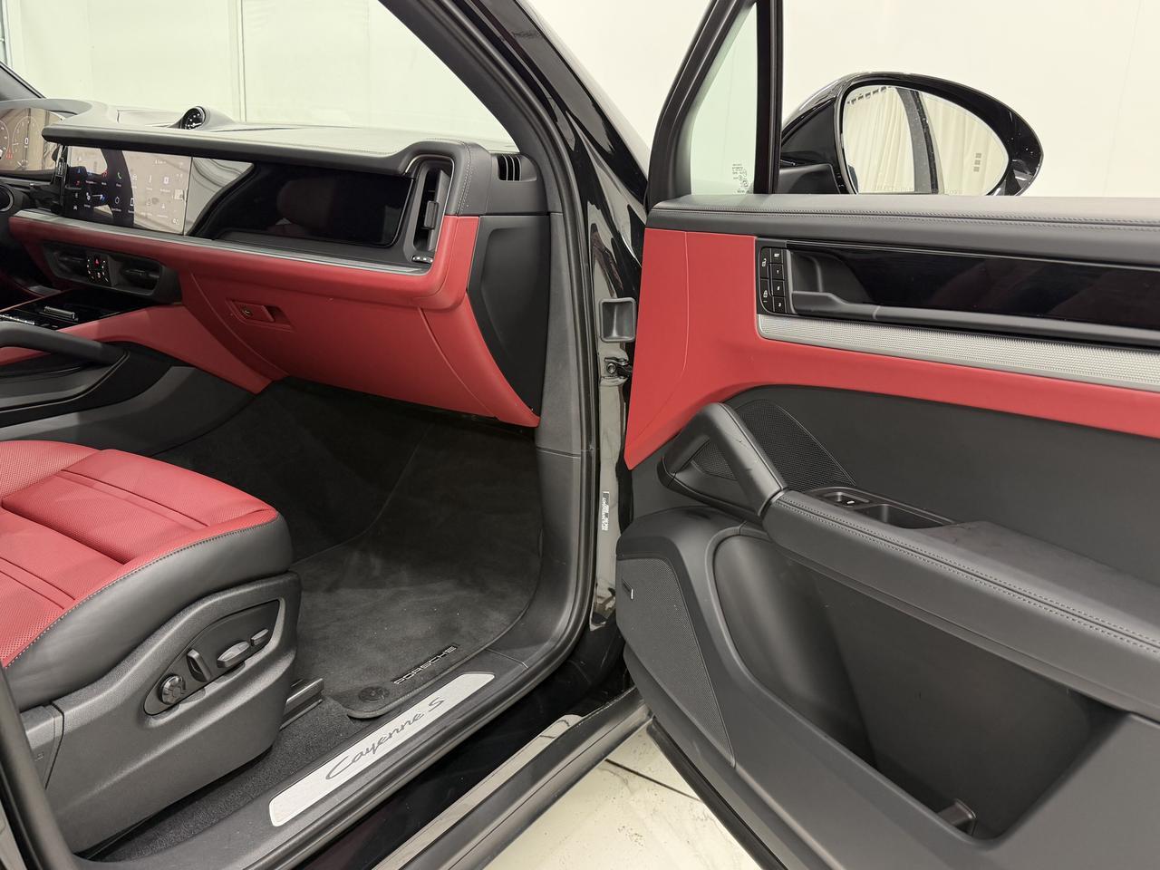 2025 Porsche Cayenne S Newark DE