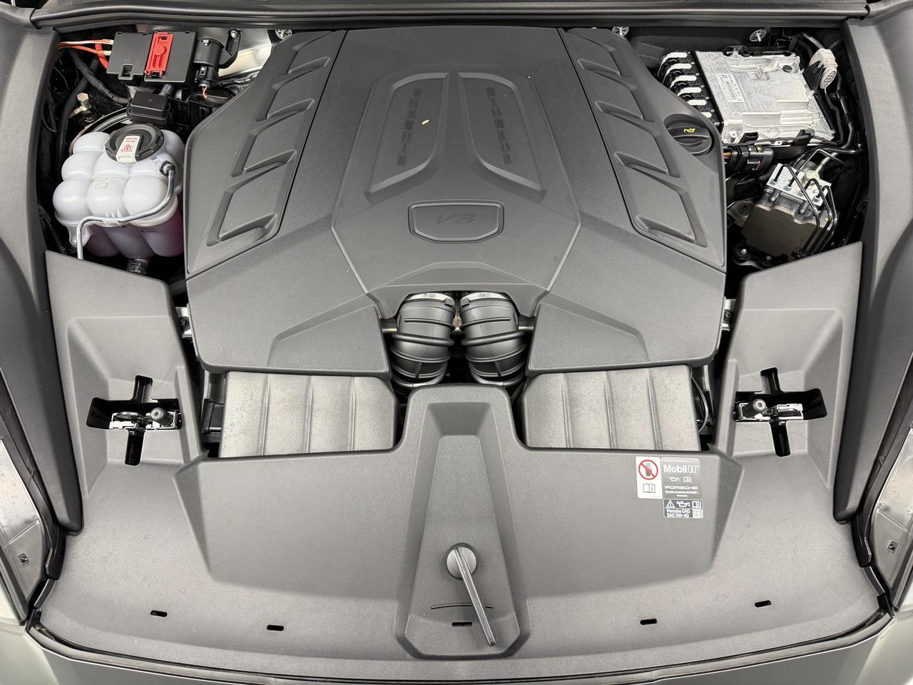 2025 Porsche Cayenne S Newark DE