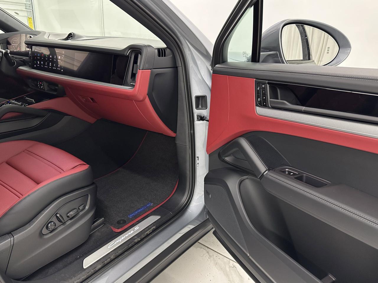 2025 Porsche Cayenne S Newark DE