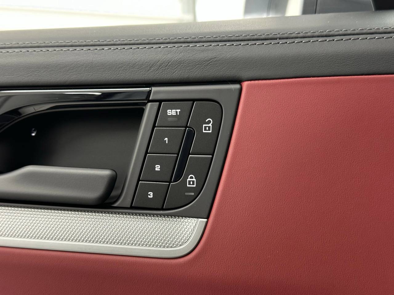 2025 Porsche Cayenne S Newark DE