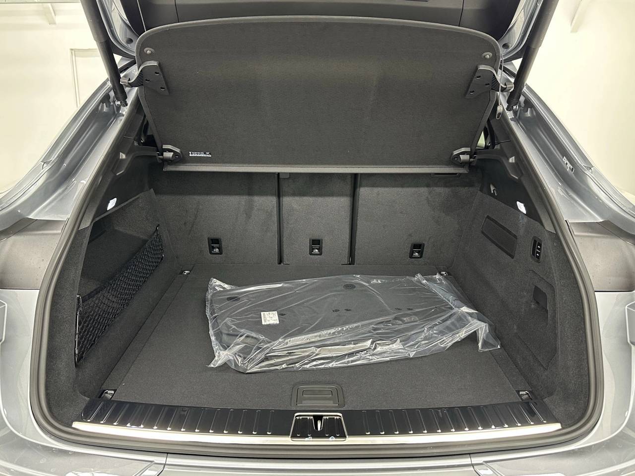 2025 Porsche Cayenne S Newark DE