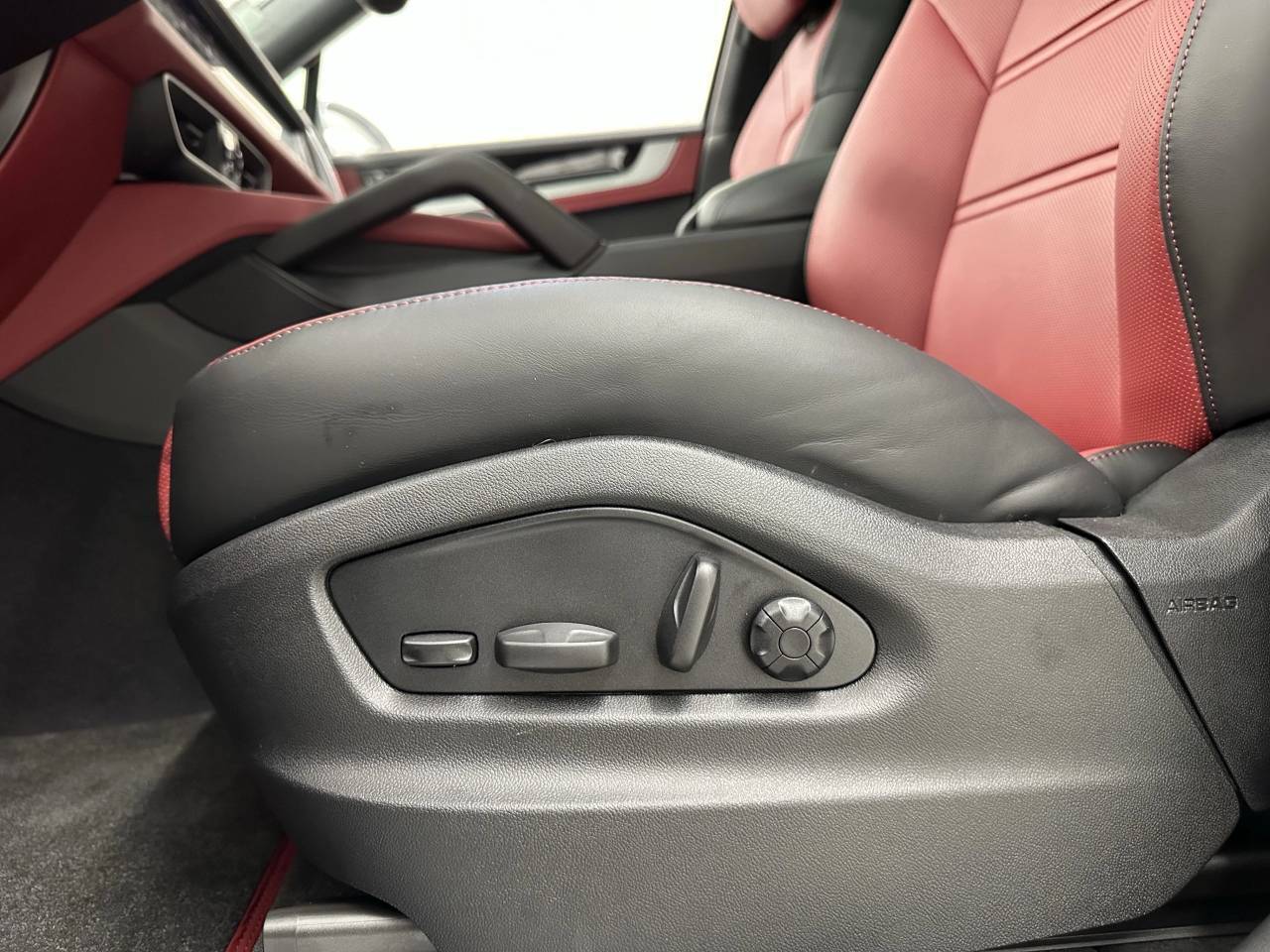 2025 Porsche Cayenne S Newark DE
