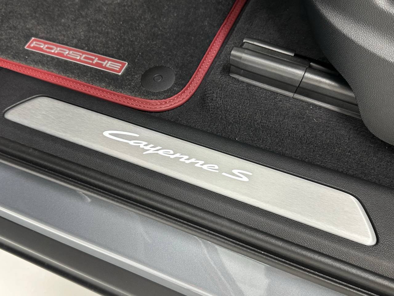 2025 Porsche Cayenne S Newark DE
