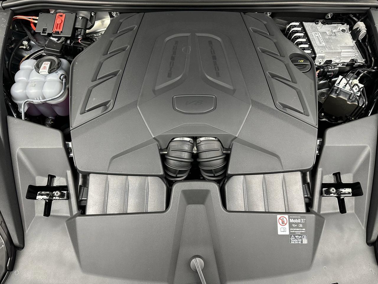 2025 Porsche Cayenne S Newark DE