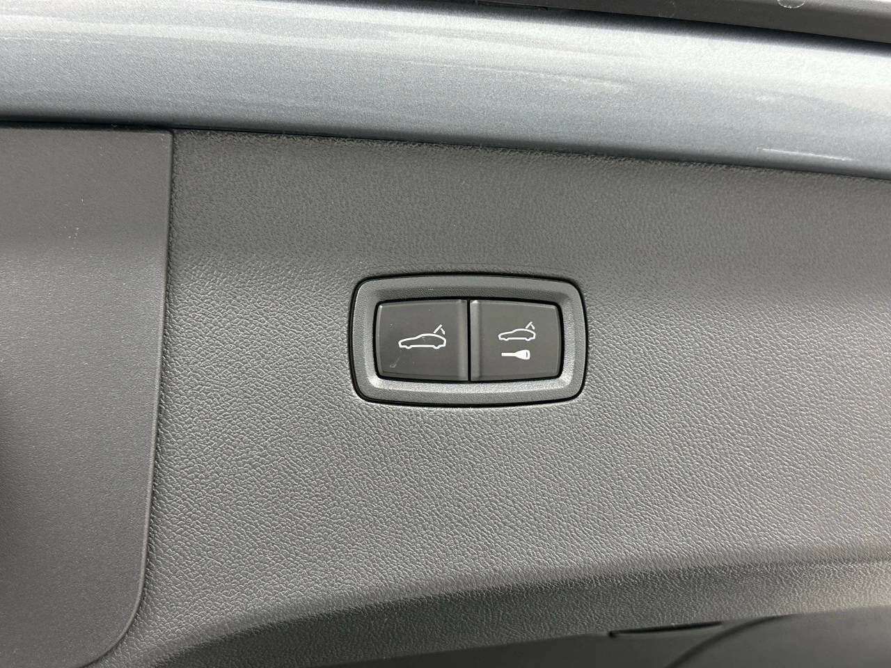 2025 Porsche Cayenne S Newark DE