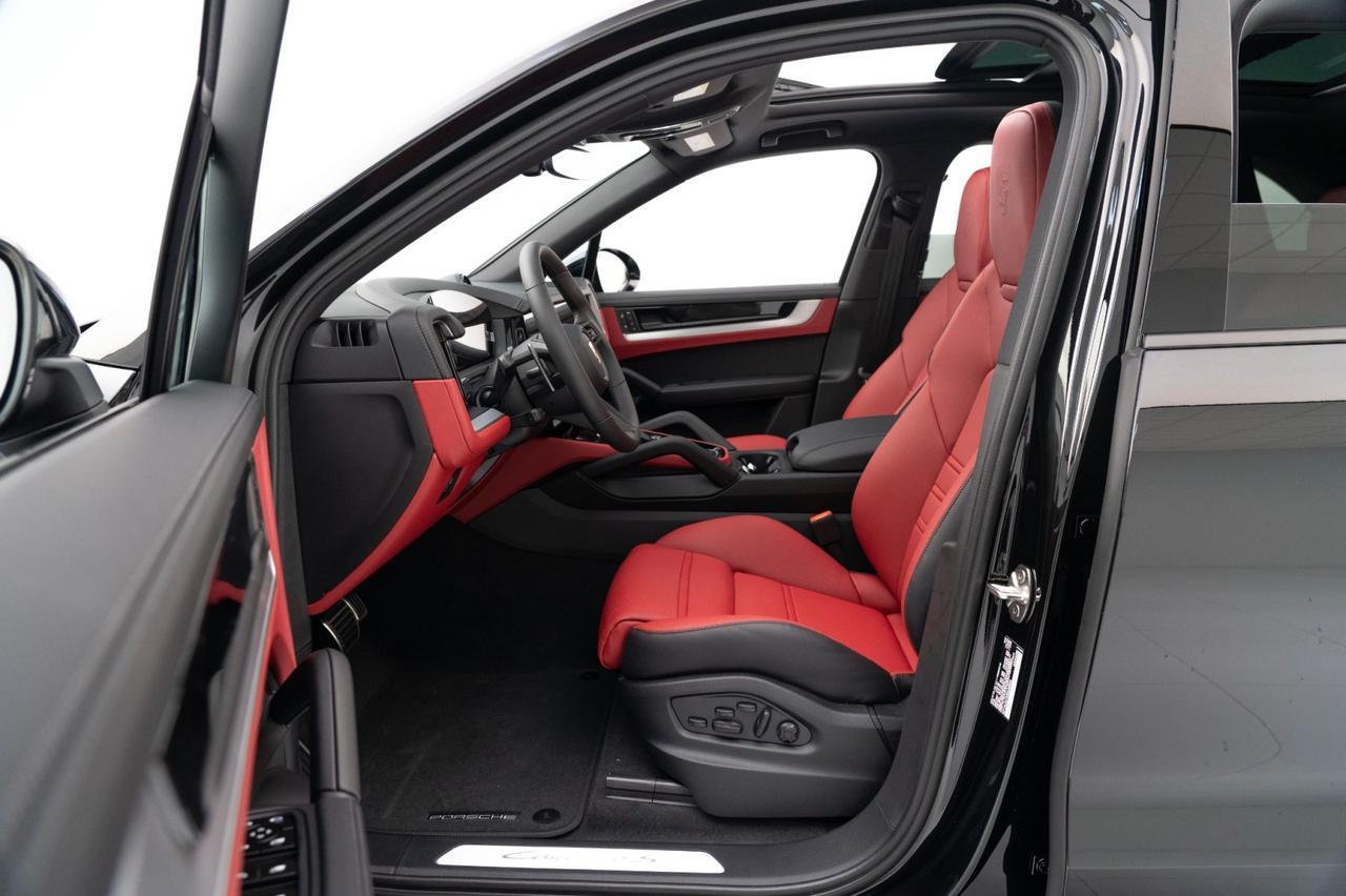2025 Porsche Cayenne S Pompano Beach FL