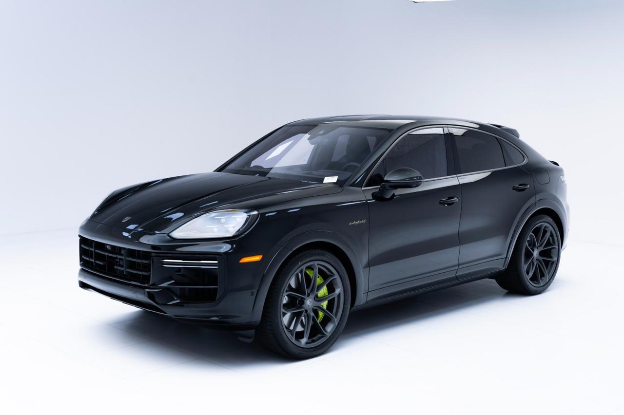 New 2025 Porsche Cayenne Turbo EHybrid Coupe in Pompano Beach FL