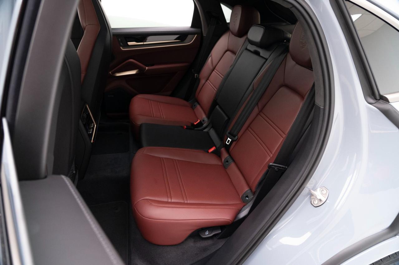 2025 Porsche Cayenne Turbo E-Hybrid Coupe Pompano Beach FL