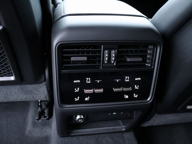2025 Porsche Cayenne Turbo E-Hybrid Coupe Turbo Oshkosh WI