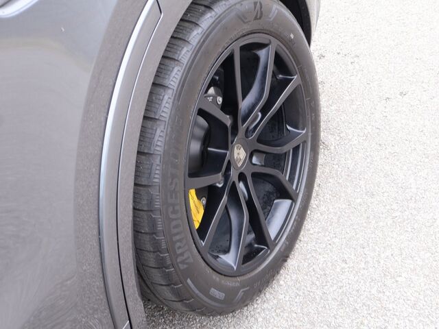 2025 Porsche Cayenne Turbo E-Hybrid Coupe Turbo Oshkosh WI