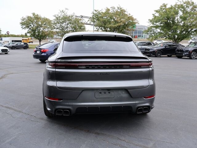 2025 Porsche Cayenne Turbo E-Hybrid Coupe Turbo Oshkosh WI