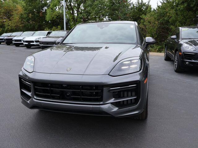 2025 Porsche Cayenne Turbo E-Hybrid Coupe Turbo Oshkosh WI