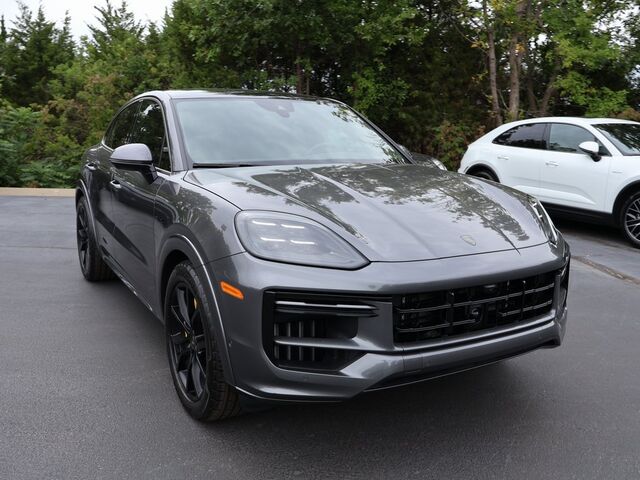 2025 Porsche Cayenne Turbo E-Hybrid Coupe Turbo Oshkosh WI
