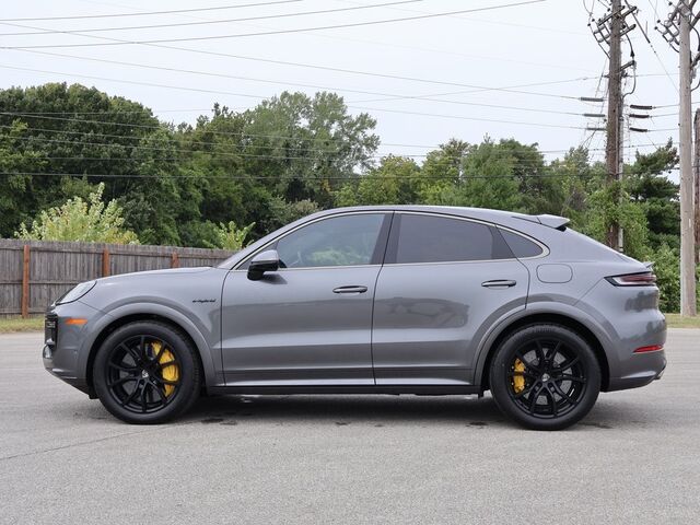 2025 Porsche Cayenne Turbo E-Hybrid Coupe Turbo Oshkosh WI