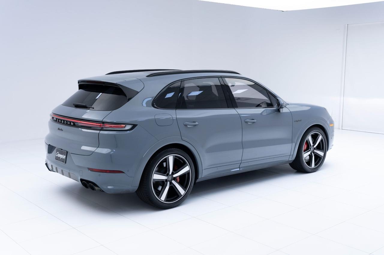 2025 Porsche Cayenne Turbo E-Hybrid Pompano Beach FL