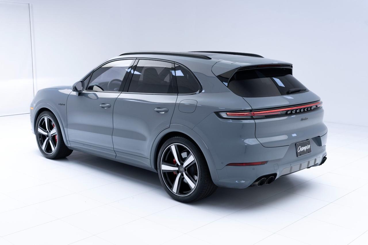 2025 Porsche Cayenne Turbo E-Hybrid Pompano Beach FL