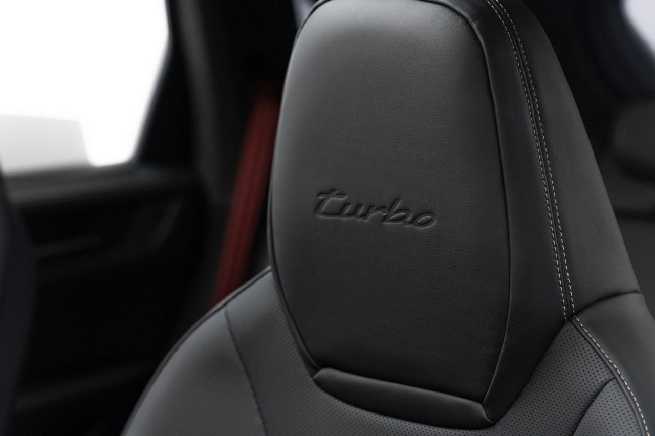2025 Porsche Cayenne Turbo E-Hybrid Pompano Beach FL
