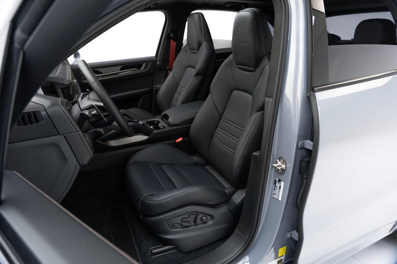 2025 Porsche Cayenne Turbo E-Hybrid Pompano Beach FL