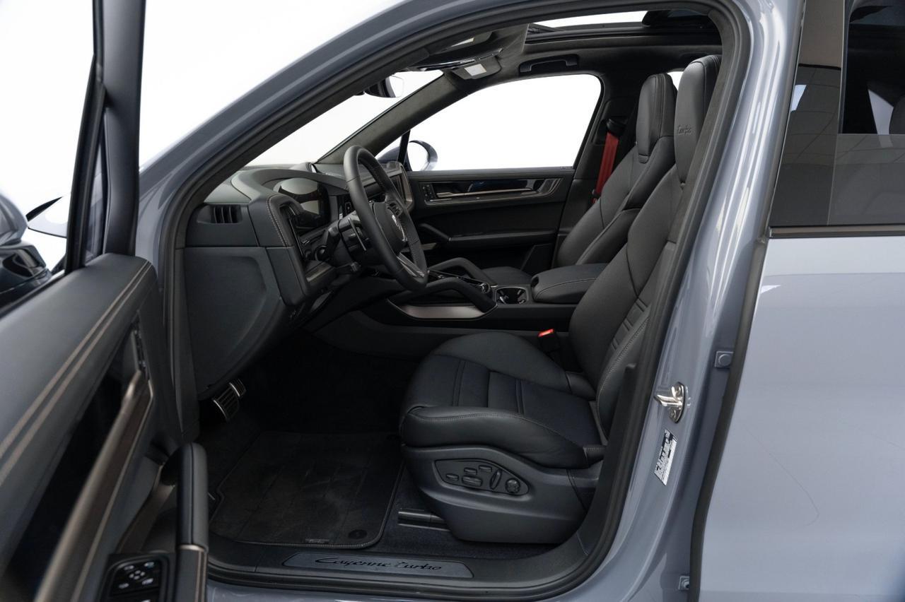 2025 Porsche Cayenne Turbo E-Hybrid Pompano Beach FL