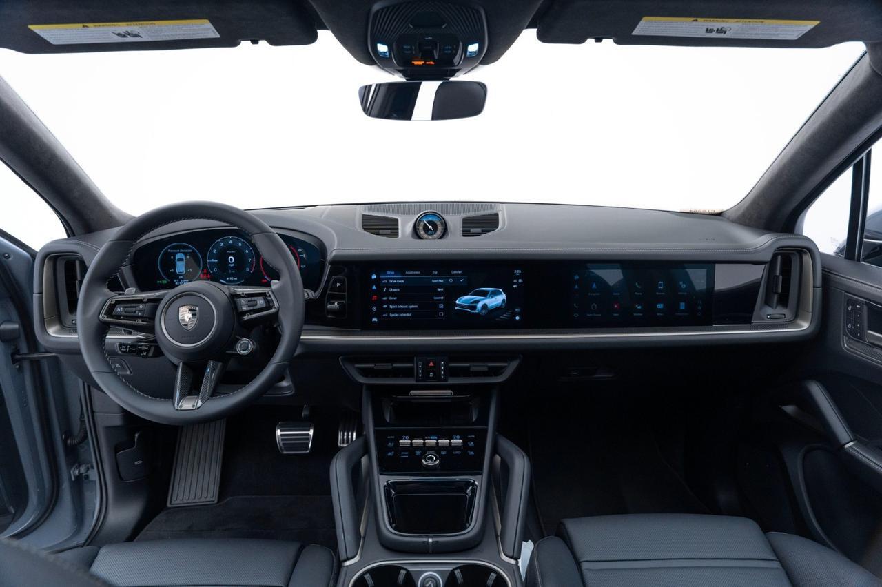 2025 Porsche Cayenne Turbo E-Hybrid Pompano Beach FL