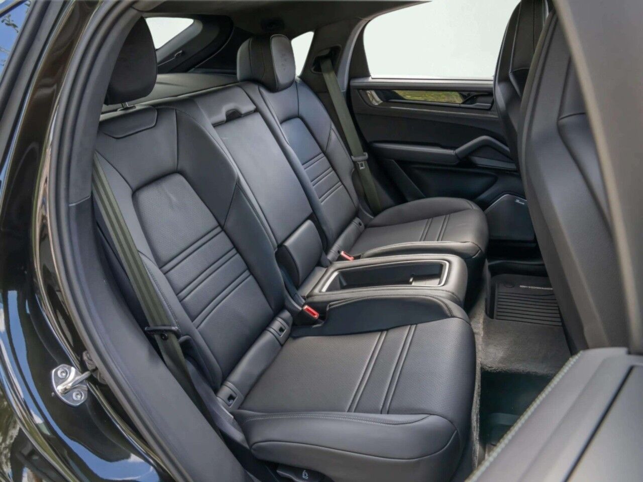 2025 Porsche Cayenne Turbo GT - PTS Dark Olive Metallic San Antonio TX