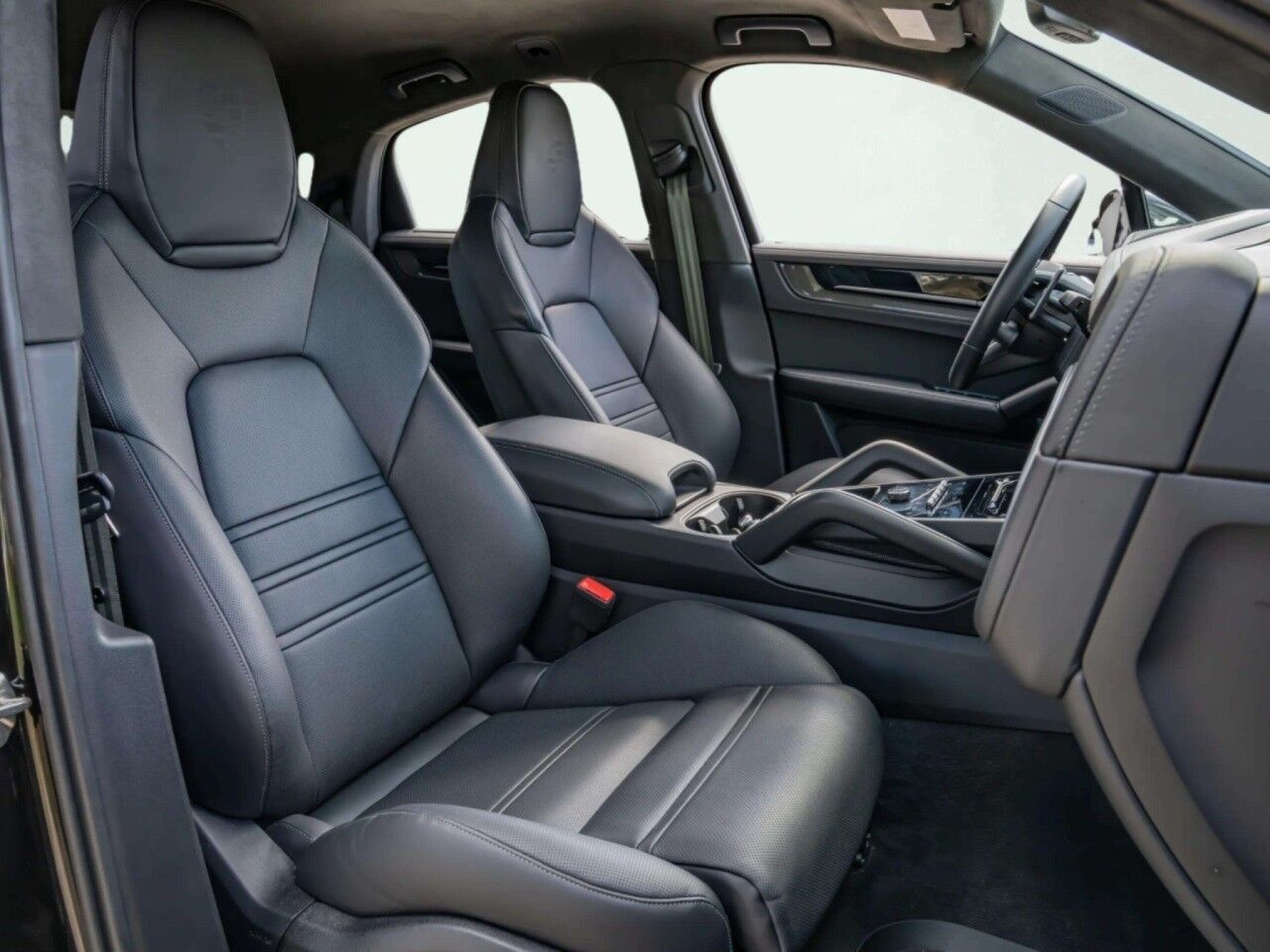 2025 Porsche Cayenne Turbo GT - PTS Dark Olive Metallic San Antonio TX